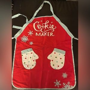 Hallmark Northpole adult and child apron set